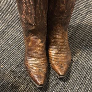 Lucchese Brown Lizard-Texture Cowboy Boots